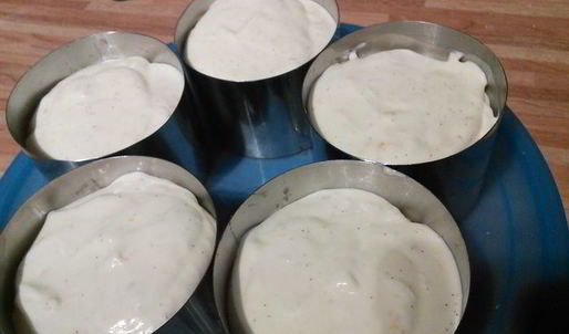 мини-чизкейк из козьего сыра с малиной