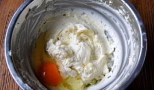 шоколадный чизкейк с вишней