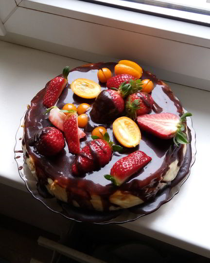 Рецепт шоколадный чизкейк в глазури с фруктами