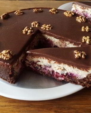 Вишнево-смородиновый чизкейк