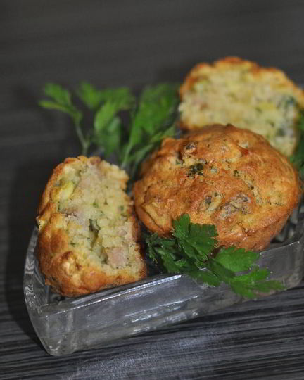 Рецепт ароматных кабачковых кексов с ветчиной