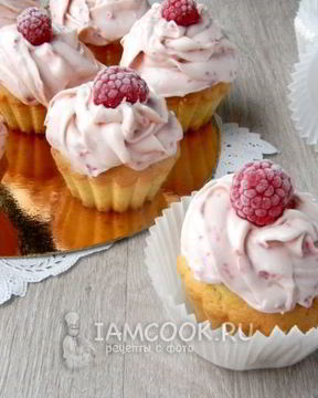 Капкейки с малиновым кремом