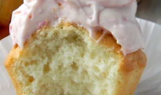 капкейки с малиновым кремом