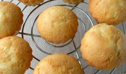 капкейки с малиновым кремом