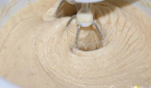 кекс с брусникой и овсяными хлопьями