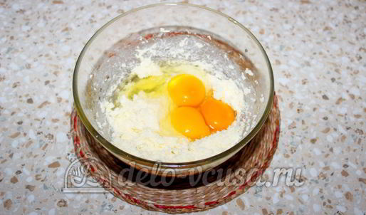 кекс с черной смородиной