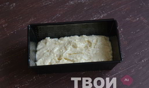 кекс с карамелизированными яблоками