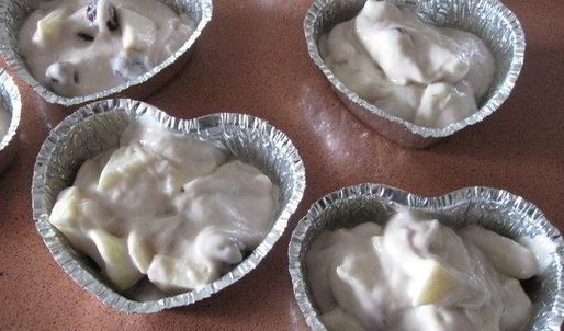 кексы на фруктовом йогурте с яблоком и клюквой