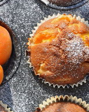 Кексы с абрикосами и орешками