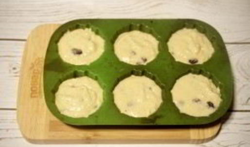 кексы с изюмом