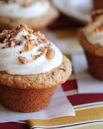 Кексы с шоколадной начинкой и кремом