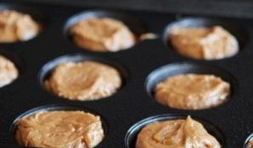 кексы с шоколадной начинкой и кремом