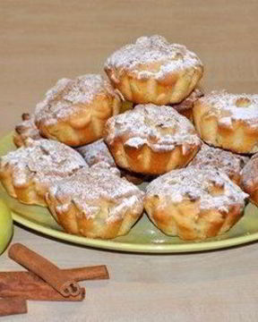 Нежные яблочные кексы с корицей