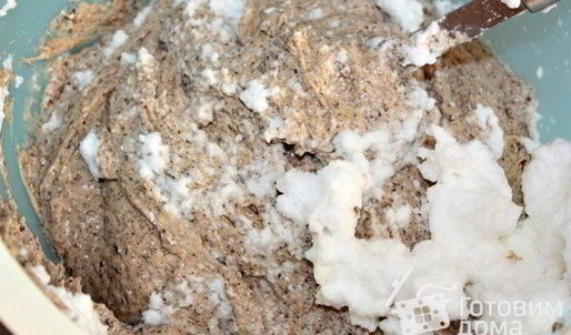 орехово-шоколадный кекс с корицей и гвоздикой