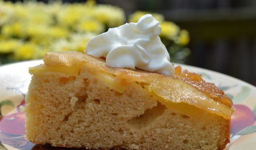 перевернутый кекс с имбирным яблочным вкусом