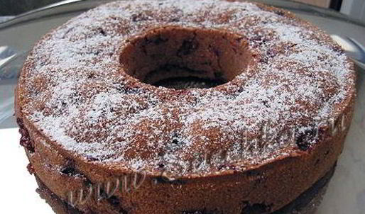 постный вишнево-шоколадный кекс