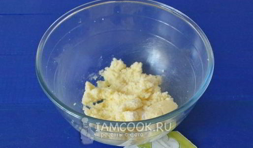 творожные кексы с изюмом