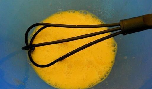 закусочный сырный кекс с томатами и базиликом