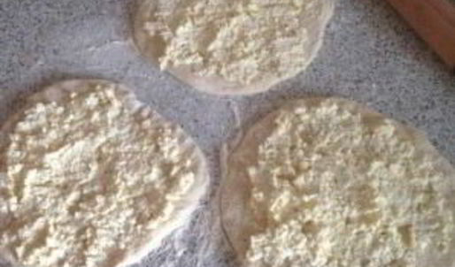 хачапури с брынзой