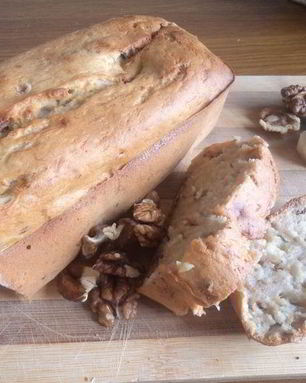 Банановый хлеб с орехами