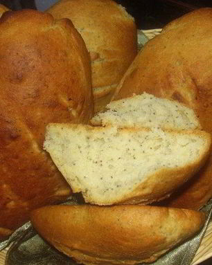 Хлеб монж с зернышками мака
