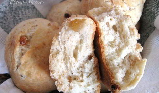 хлеб с белым изюмом