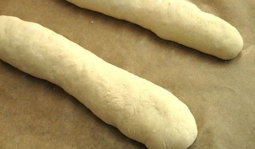 хлеб с белым изюмом