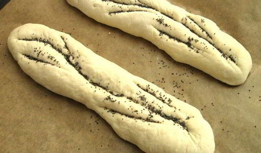 хлеб с белым изюмом