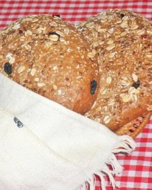 Хлеб с хлопьями и отрубями