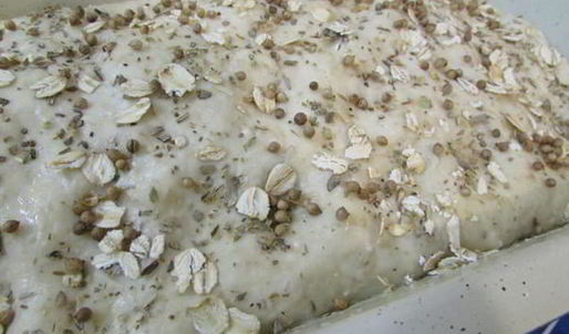 хлеб с творогом и овсяными хлопьями