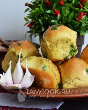 Пампушки с чесноком к борщу