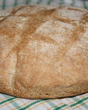 Простой домашний хлеб с цельнозерновой мукой