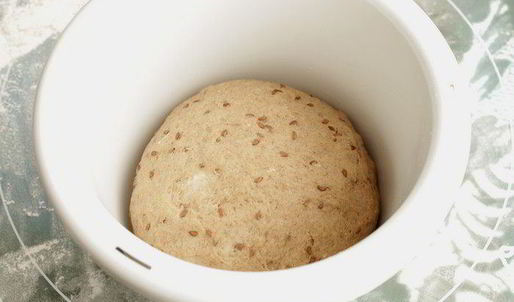 пшенично-ржаной хлеб с льняными семечками