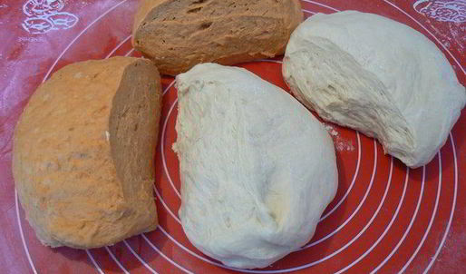 разноцветный хлеб