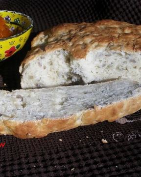 Творожный хлеб с семенами подсолнечника