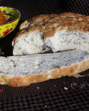 Творожный хлеб с семенами подсолнечника