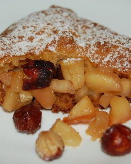 Рецепт конвертиков из творожного теста с яблоками и фундуком