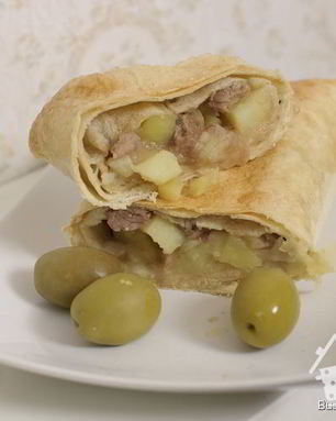 Конвертики из лаваша с мясом и картофелем