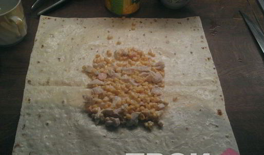 курица с кукурузой в лаваше