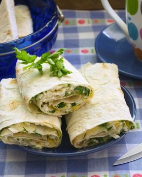 Лаваш с брынзой и зеленью