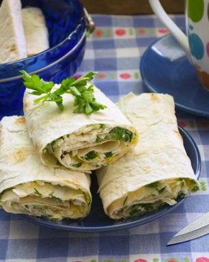 Лаваш с брынзой и зеленью