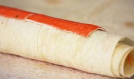 лаваш с корейской морковкой и крабовыми палочками