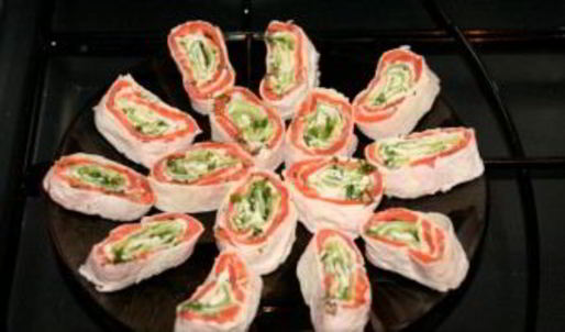 лаваш с рыбой и огурцом