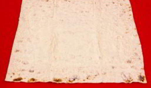 рулетики из лаваша с семгой и ветчиной