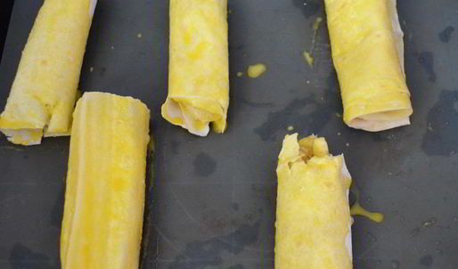 трубочки из лаваша с творогом и бананом