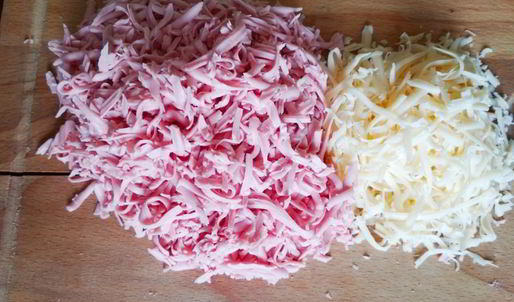 трубочки из лаваша, запеченные в соусе