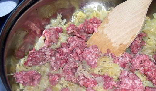 трубочки с мясной начинкой лавашони