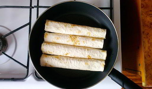 творожные рулетики с лавашом