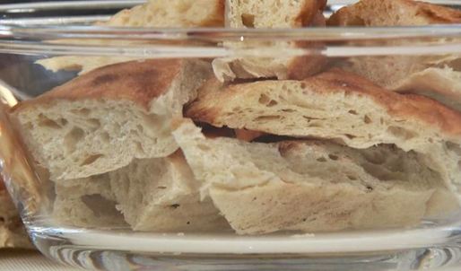 закуска из лаваша с соусом из перца