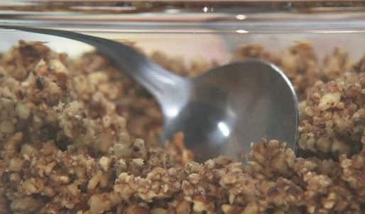 закуска из лаваша с соусом из перца